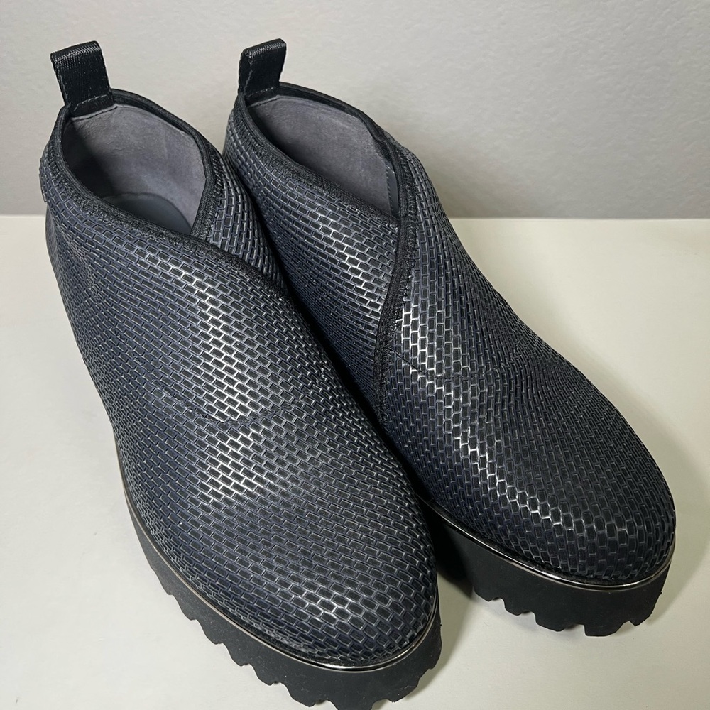 United Nude Black Textured Platform Shoes - Picture 4 of 10